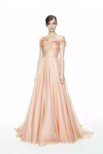 Colecția Marchesa’s Romantically Demure Resort 2015