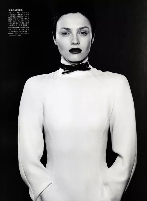 Anna Jagodzinska oleh Mark Segal dalam A Thrilling Desire | Vogue Nippon September 2010