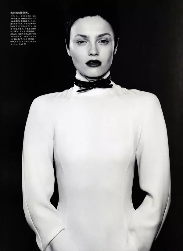 Anna Jagodzinska waxaa qoray Mark Segal oo ku jira rabitaan xiiso leh | Vogue Nippon Sebtembar 2010