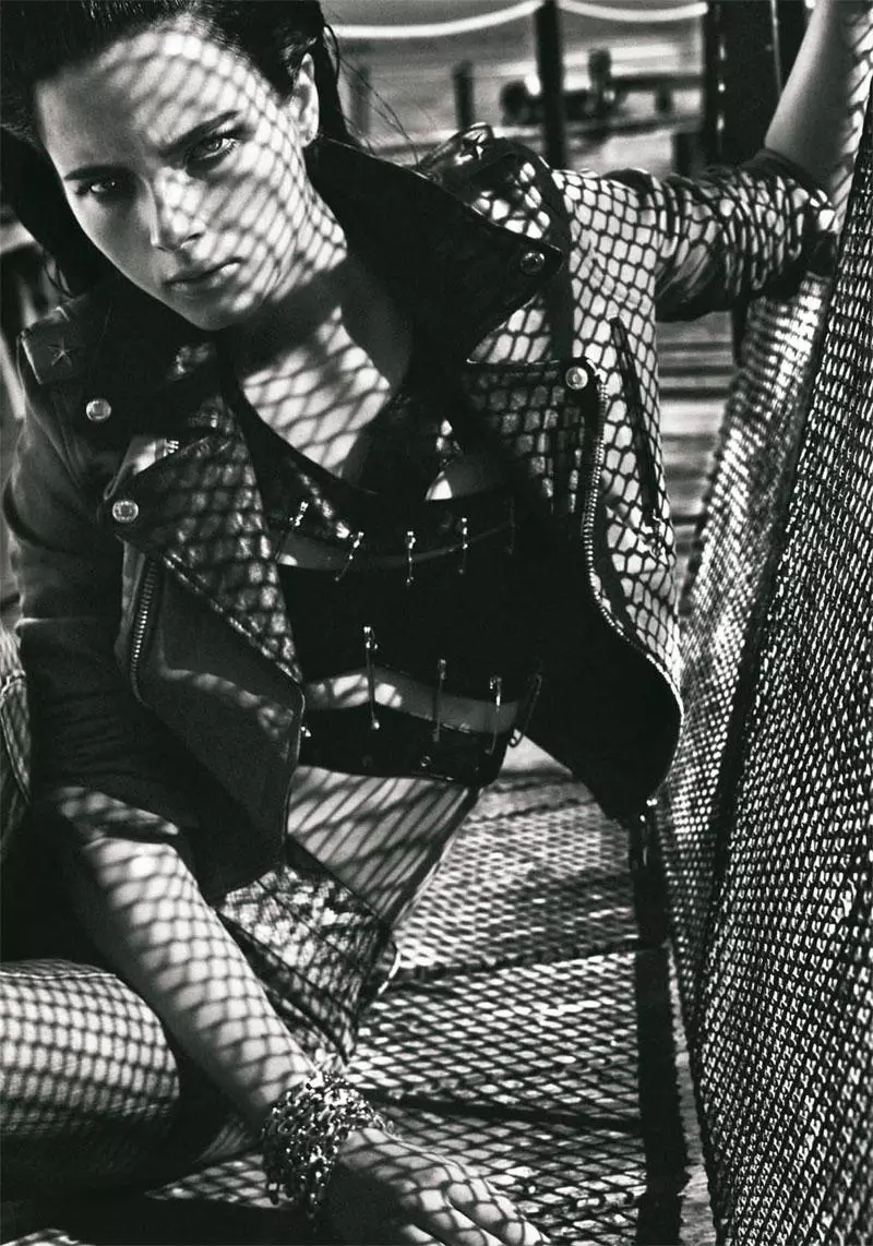 Anna de Rijk ni Txema Yeste para sa Harper's Bazaar Spain Hunyo 2011