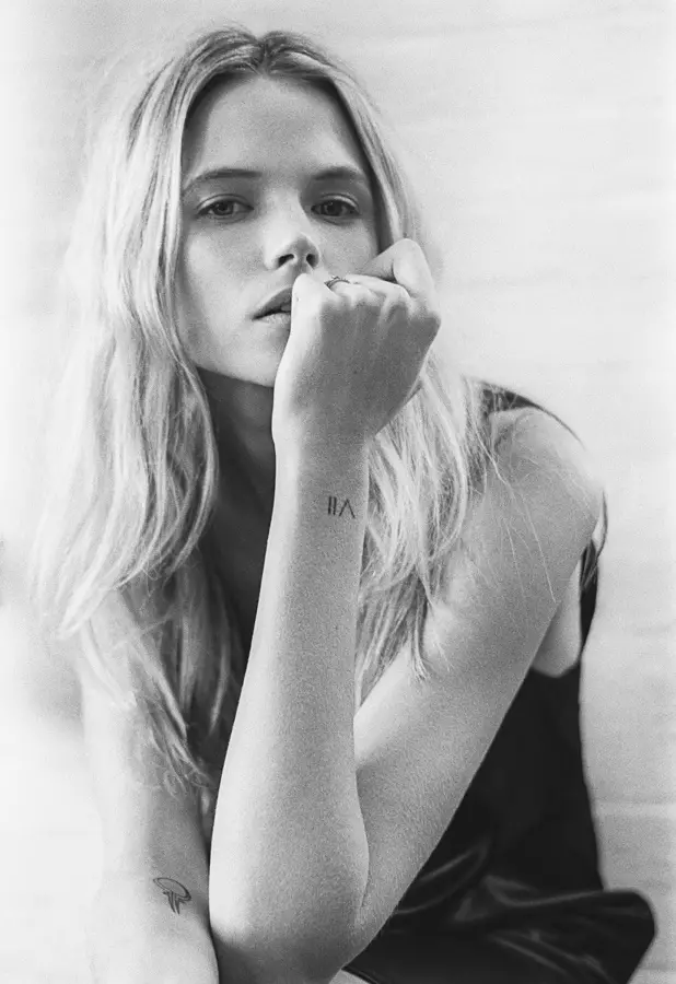 O Gabriella Wilde La'ei Siila Maulalo i le So It Goes