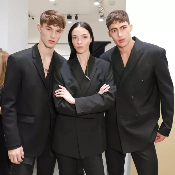 Mariacarla Boscono ຢູ່ Calvin Klein Collection Men's Fall 2016. ຮູບພາບ: BFAnyc.com