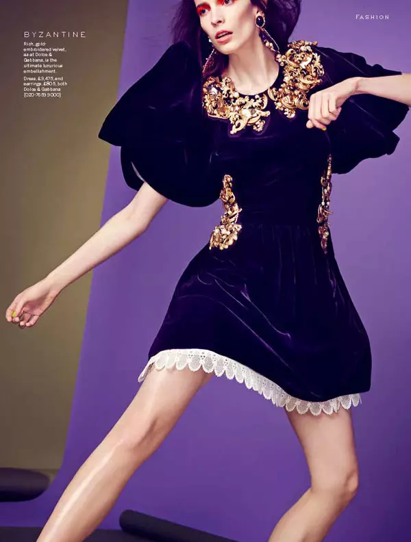 Amy Greenhough Dons Bold Ħarifa Selects għal Stylist Magazine