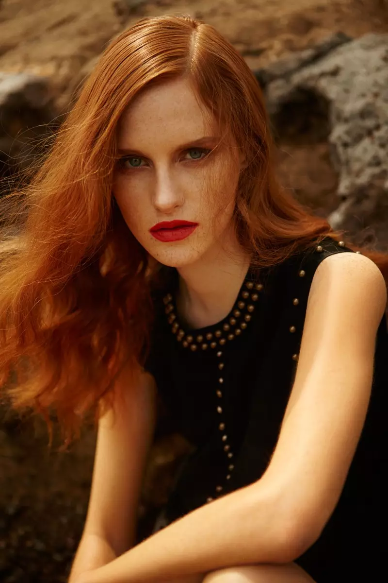 Magdalena Jasek ตะลึงในสไตล์ฤดูร้อนสำหรับ Harper's Bazaar Turkey