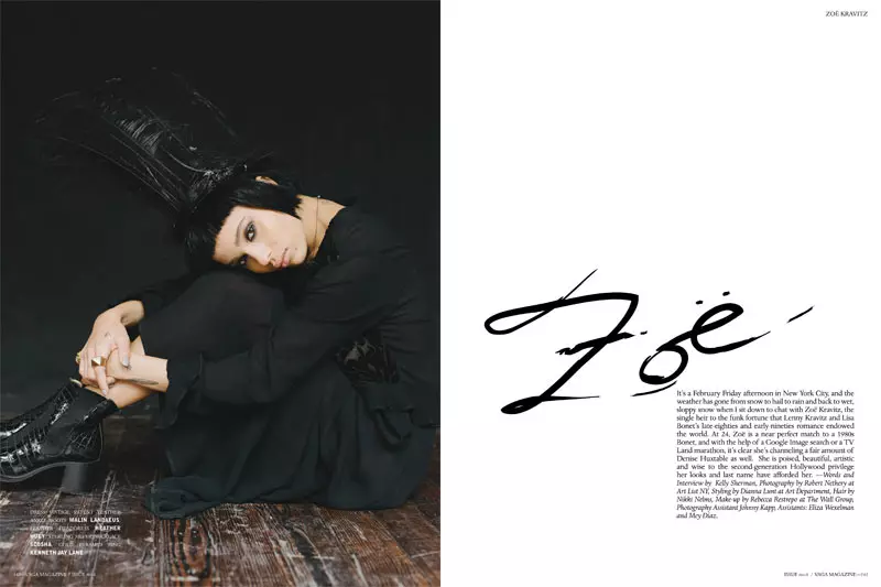 Vaga Magazine＃4のページにあるZoe Kravitz Stars