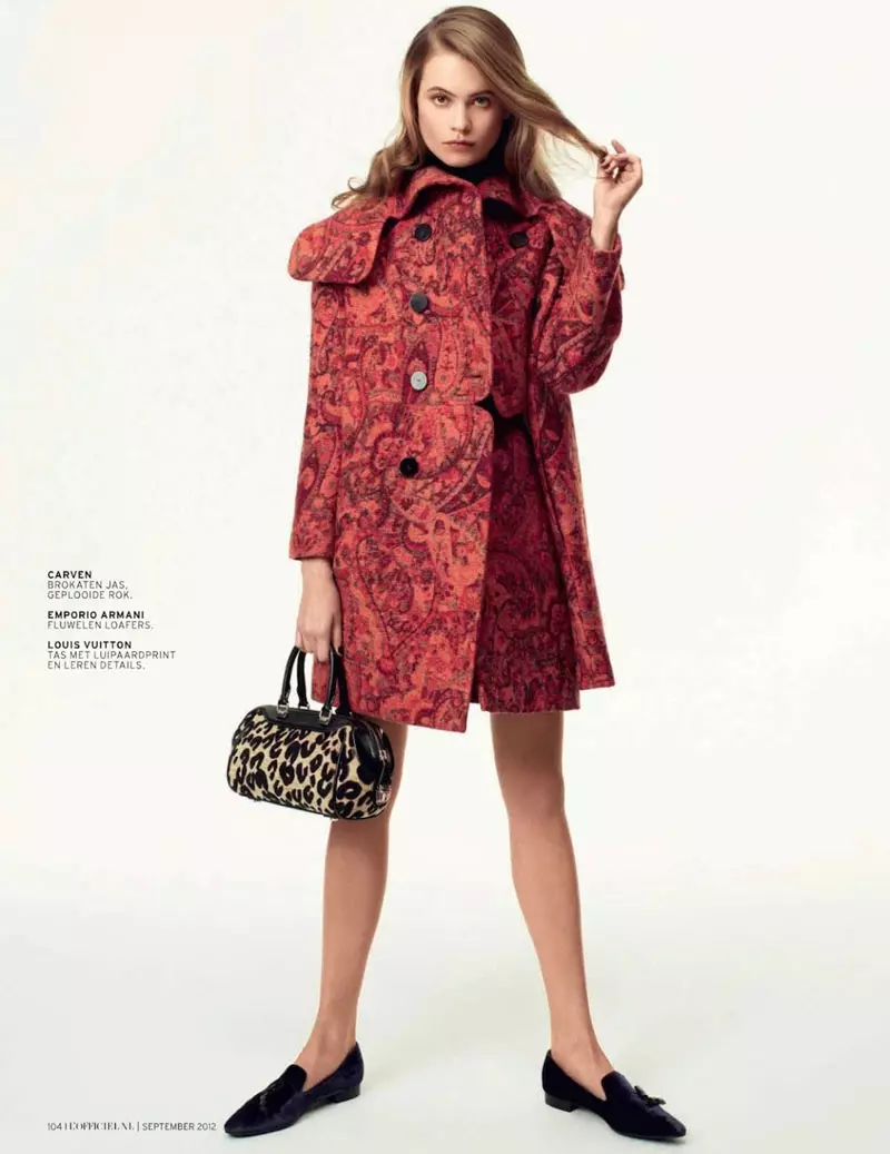 Behati Prinsloo Asindikizidwa ku L'Officiel Netherlands' Seputembara 2012 Cover Shoot