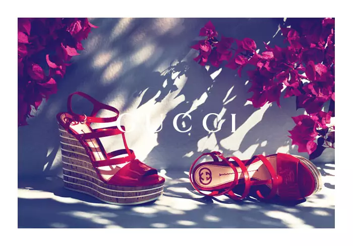 Karmen Pedaru ສໍາລັບແຄມເປນ Gucci Cruise 2012 ໂດຍ Mert & Marcus