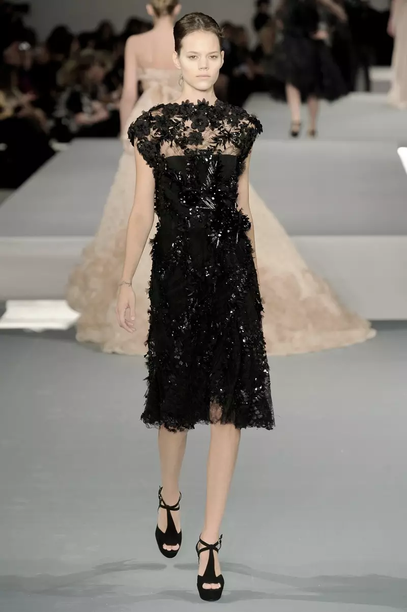 Elie Saab Caij nplooj ntoos hlav 2009 Haute Couture