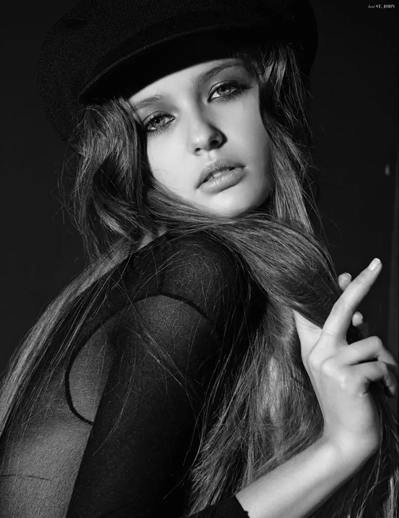 Kristina Romanova le Eric Guillemain san oíche is faide