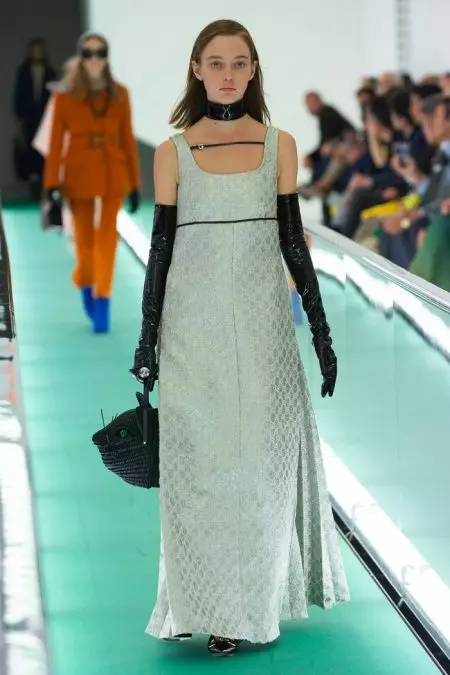 Gucci Goes Sleek pikeun Spring 2020