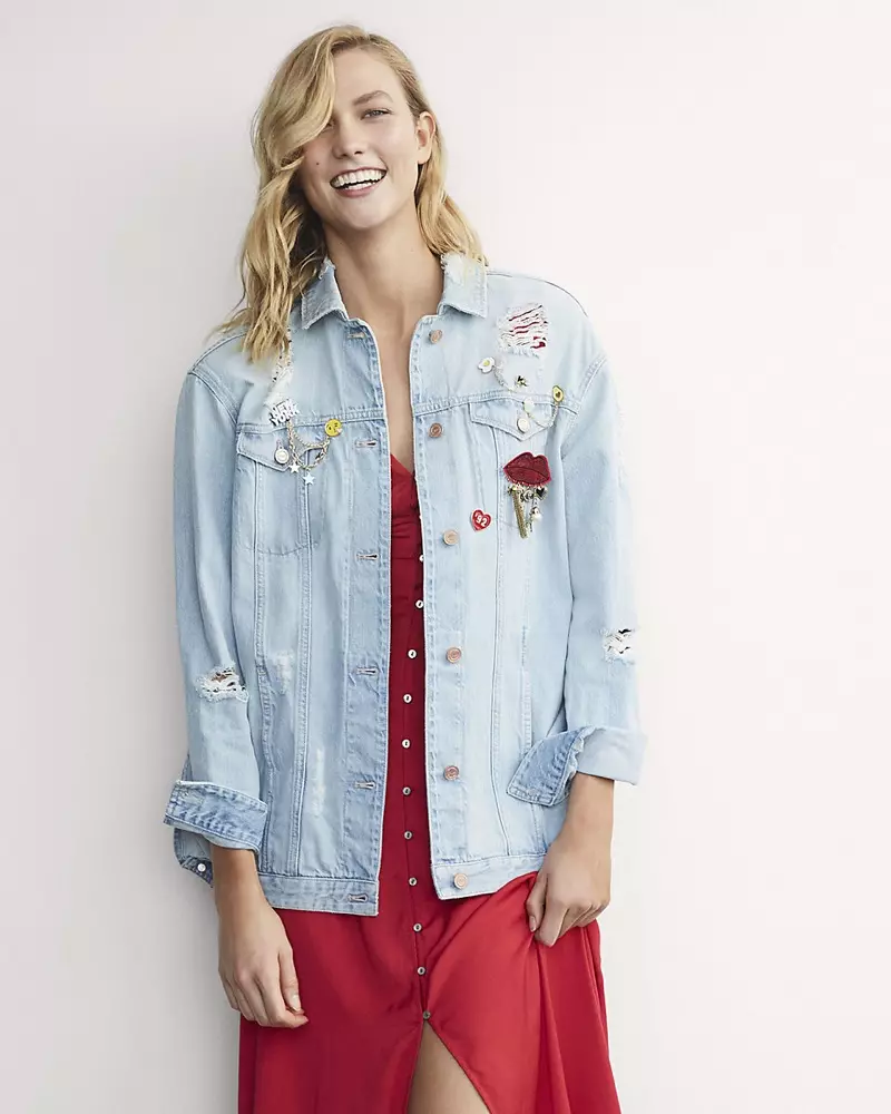 Karlie Kloss we Express Oversized Yakaparara Yakashongedzwa Denim Jacket $168