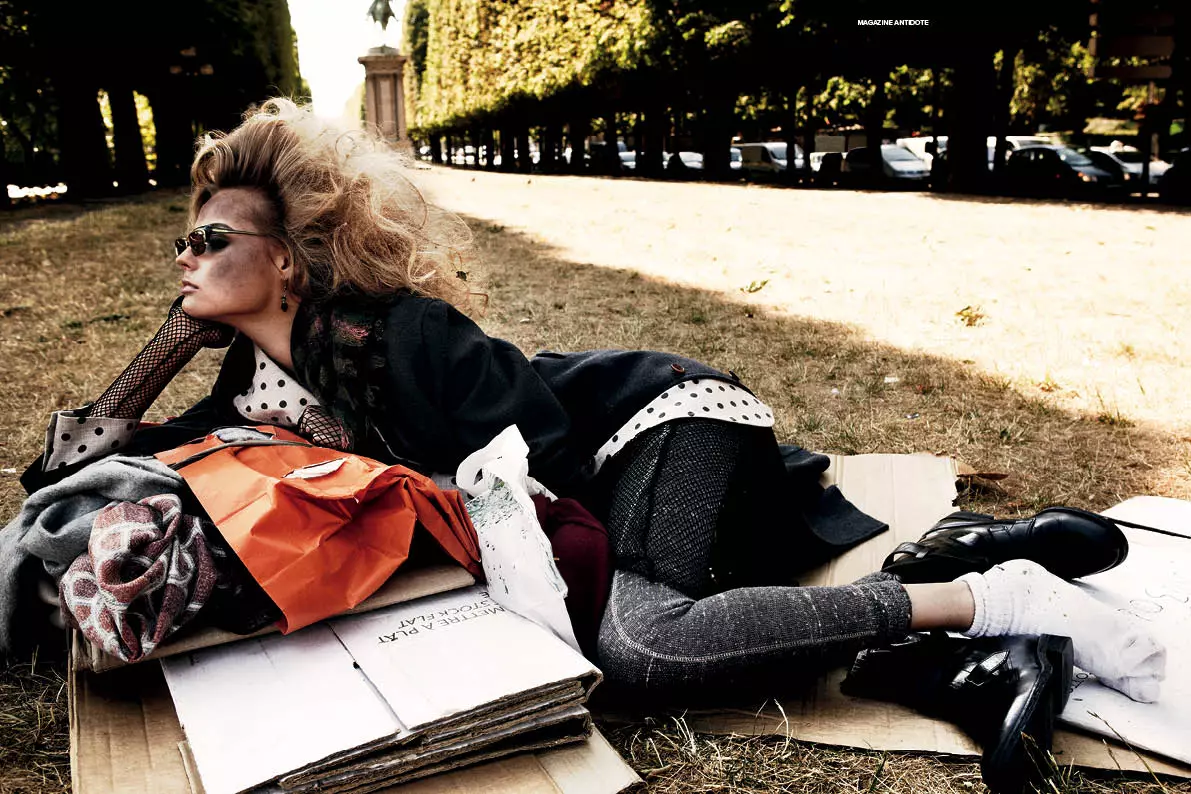 Magdalena Frackowiak nga Giampaolo Sgura për Revistën Antidote F/W 2011