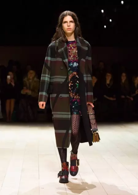 Burberry dévoile sa collection Shoppable Automne 2016