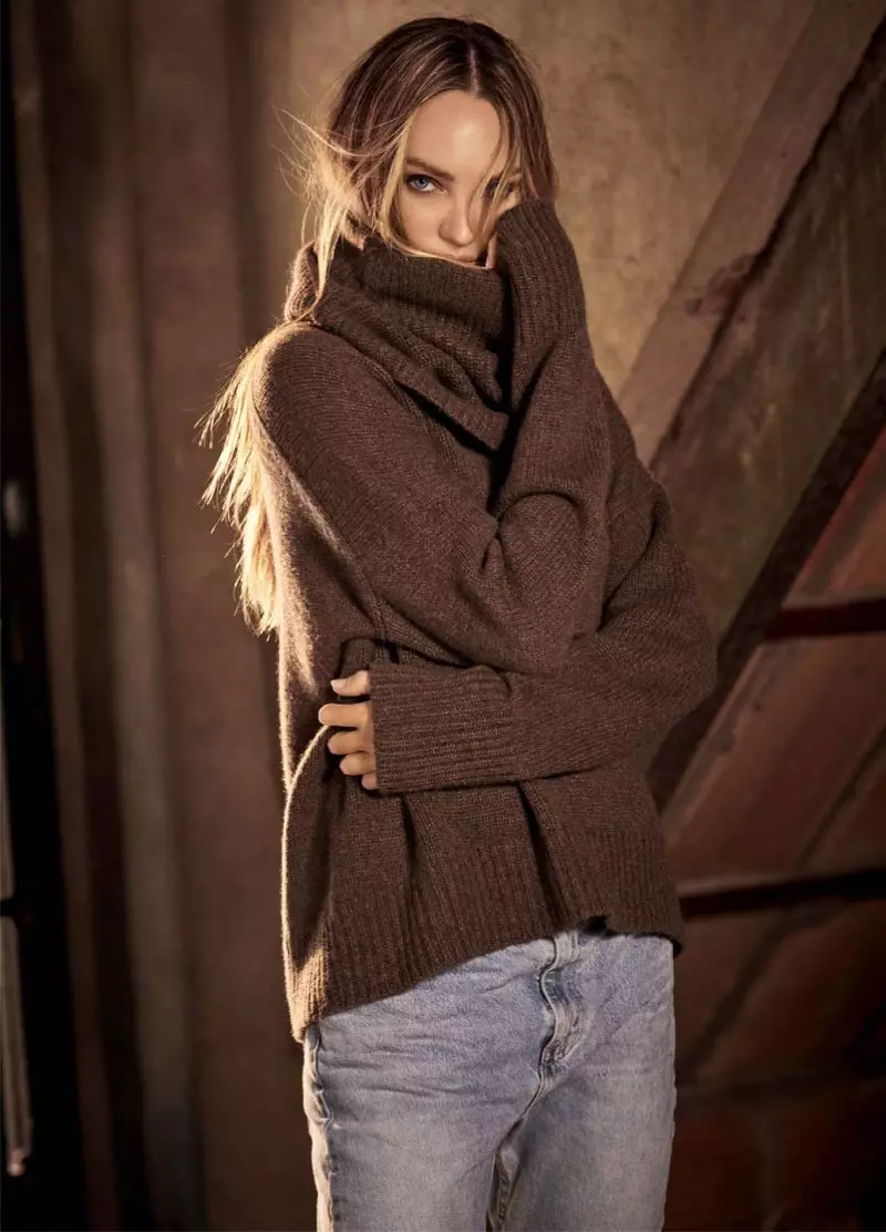 Candice Swanepoel Naked Cashmere වැටීම-ශීත 2020 ව්‍යාපාරයේ රඟපායි.