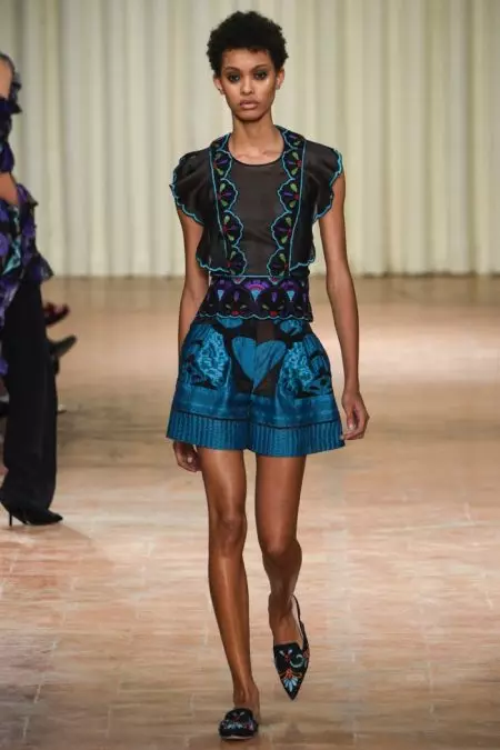 Alberta Ferretti Amabweretsa Chikondi ndi Mphepete mwa Spring '17