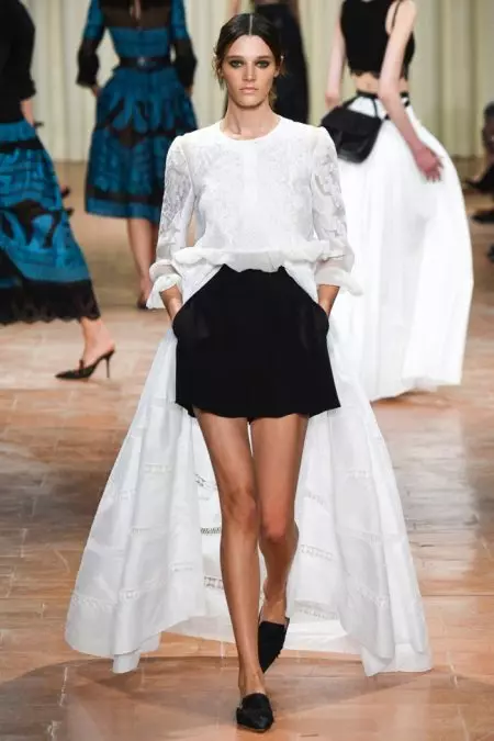 Alberta Ferretti pote romans ak Edge pou Spring '17