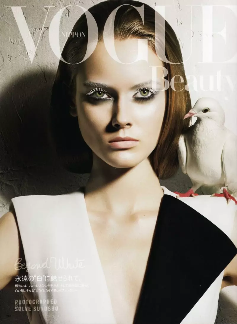 Monika Jagaciak przez Solve Sundsbø | Vogue Nippon maj 2010