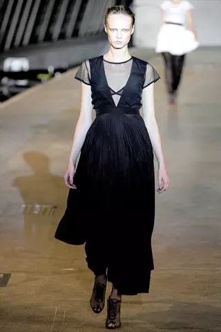 Richard Nicoll ພາກຮຽນ spring 2011 | ລອນດອນ Fashion Week