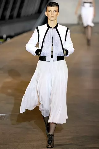 Richard Nicoll Spring 2011 | လန်ဒန်ဖက်ရှင်ရက်သတ္တပတ်