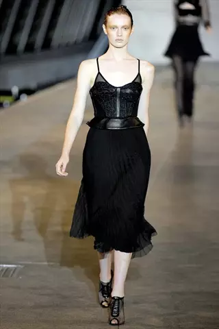 Richard Nicoll Impeshyi 2011 | Icyumweru cyimyambarire ya London