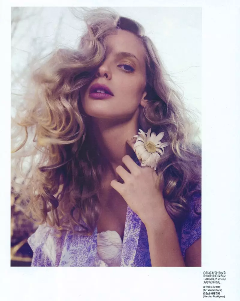 Spring in Bloom | Julia Stegner ni Sanchez at Mongiello para sa Vogue China Marso 2007