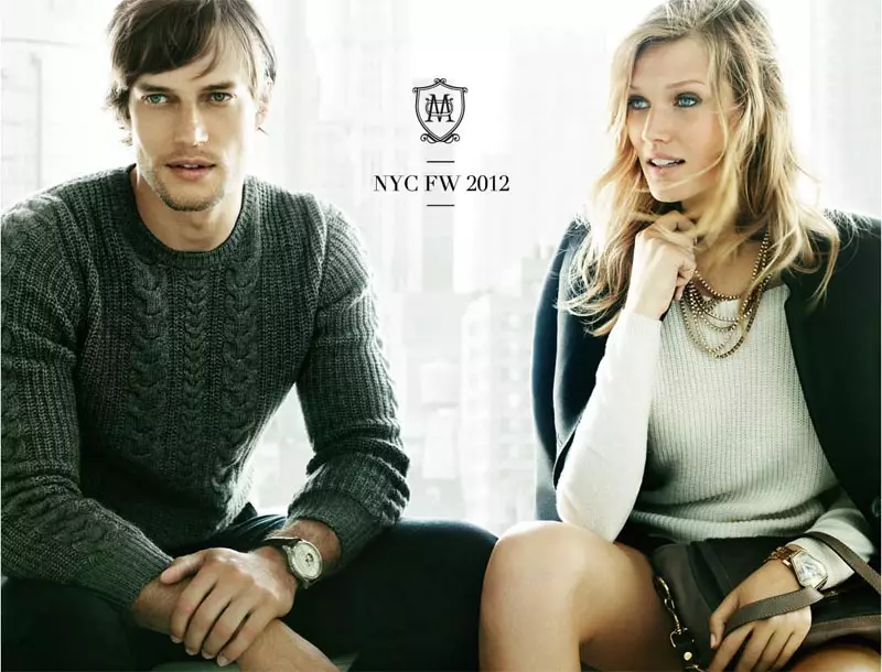 UToni Garrn Fronts uMassimo Dutti's Fall 2012 Campaign nguMario Testino