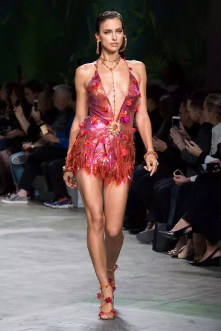 Versace bringt Tailoring & Seduction für das Frühjahr 2020