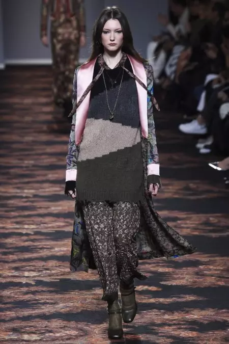 Etro Fall 2016 | Izu Ejiji Milan