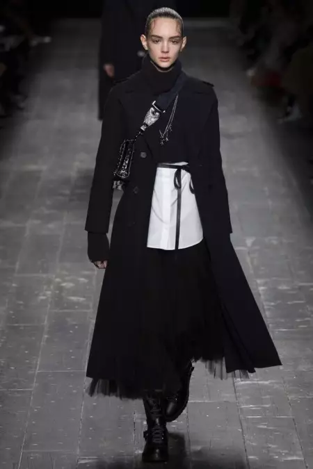 Valentino hösten 2016 | Paris modevecka