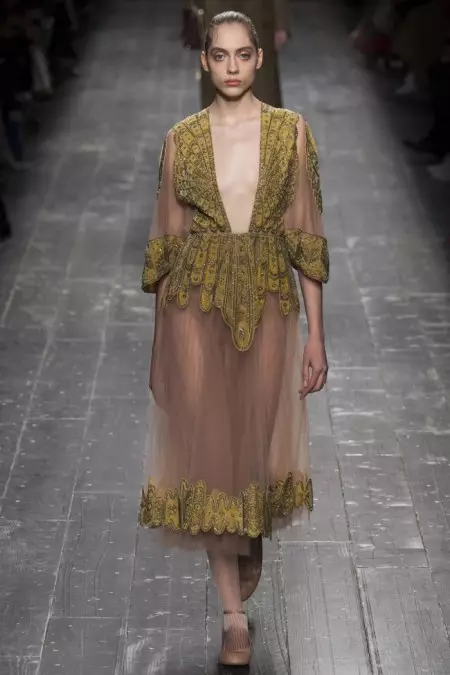 Valentino 2016. ősz | Párizsi divathét