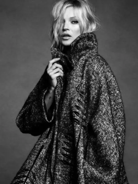 Kate Moss sorgintzen du Alberta Ferrettiren 2016ko udazkeneko kanpainan