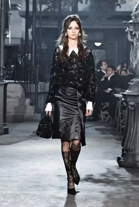 Ang Chanel Channels Classic Cinema alang sa Pre-Fall 2016