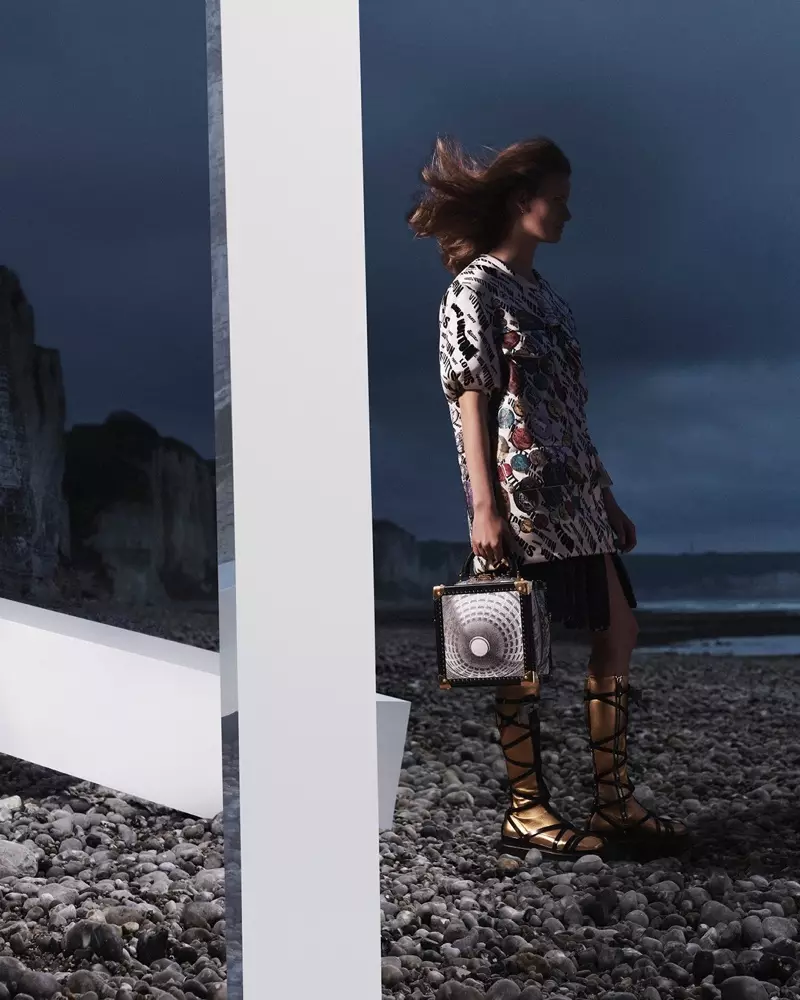 Une image de la campagne publicitaire automne 2021 de Louis Vuitton.