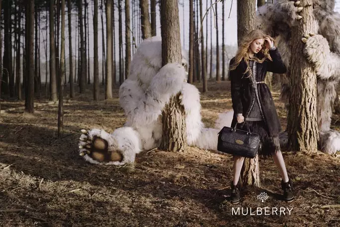 Lindsey Wixson Gets Enchanted foar Mulberry's Fall 2012 Campaign troch Tim Walker