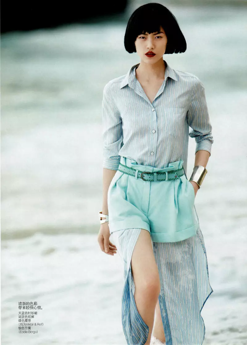 Liu Wen od Hanse Feurera pro Vogue China duben 2011