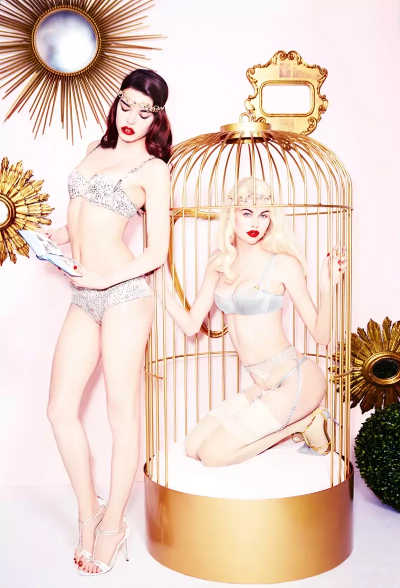 Caged Beauty: Models tragen die neuen Styles aus der Frühjahrskollektion von Chantal Thomass.