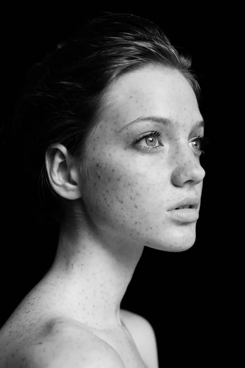 Свежо лице | Стефани от Жозефина Биети