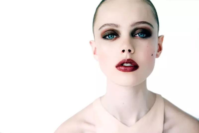 UFrida Gustavsson kuJean Paul Gaultier nguDavid K. Shields we-Stil Magazine