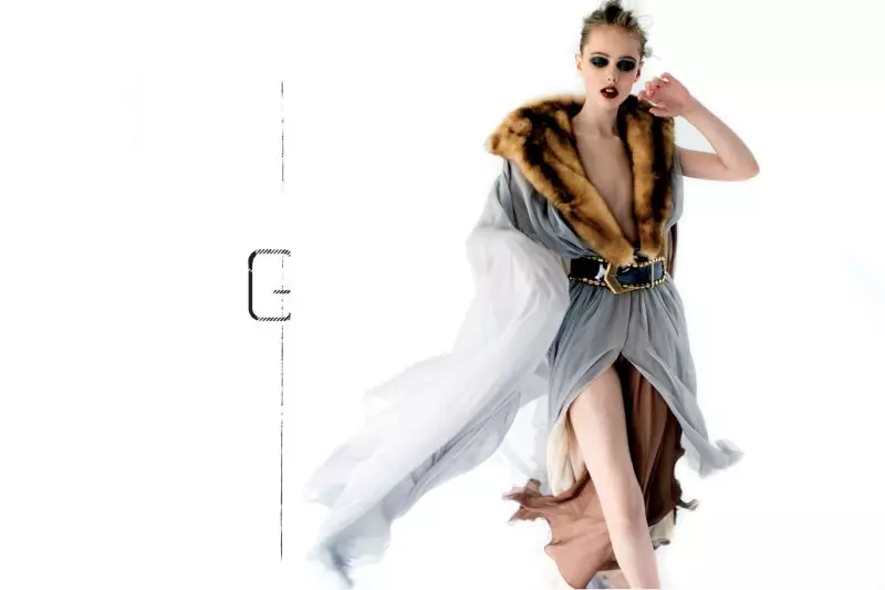 Frida Gustavsson yn Jean Paul Gaultier gan David K. Shields ar gyfer Cylchgrawn Stil