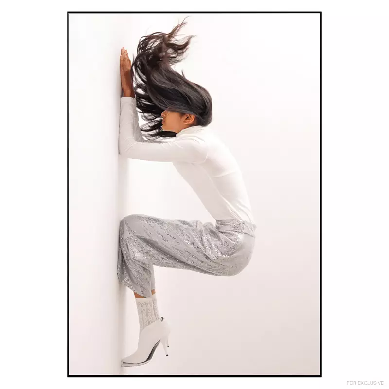 ท็อป H&M กางเกงและรองเท้า Zara ภาพถ่าย: “Kay Sukumar”