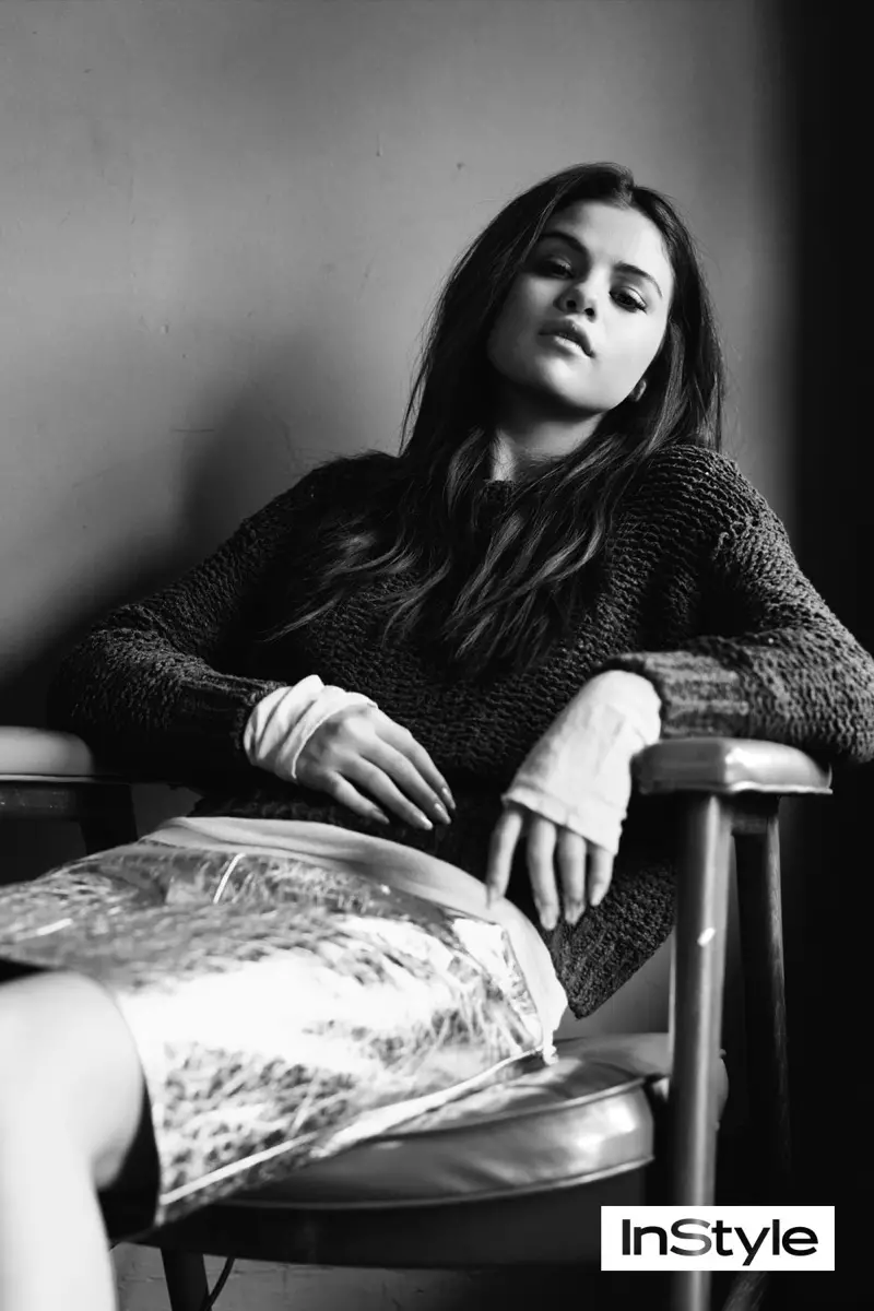 Selena-Gomez-InStyle-UK-Tammikuu-2016-Kansi-Photoshoot04