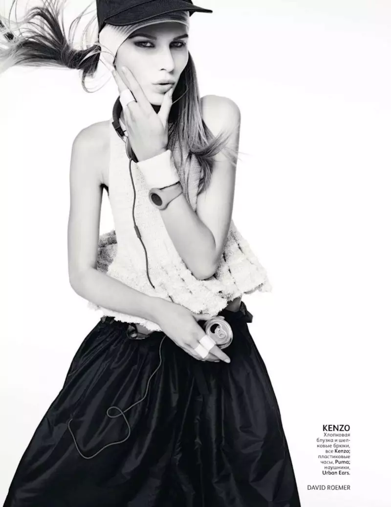 Josephine Skriver ja Monika Sawicka, David Roemer Vogue Russialle helmikuussa 2012