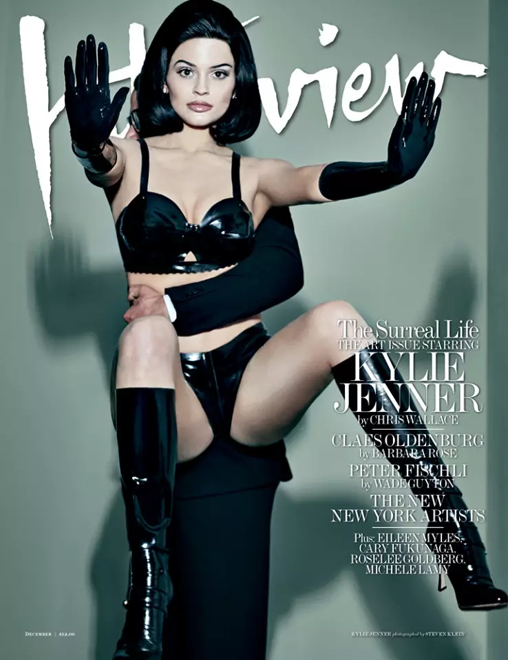 Kylie Jenner në kopertinën e Revistës Interview dhjetor 2015