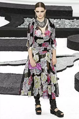 Chanel пролет 2011 | Седмица на модата в Париж