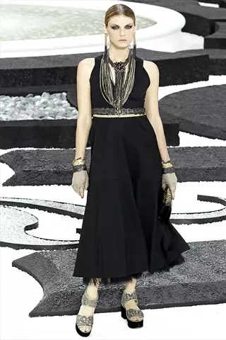 Chanel весна 2011 | Тиждень моди в Парижі