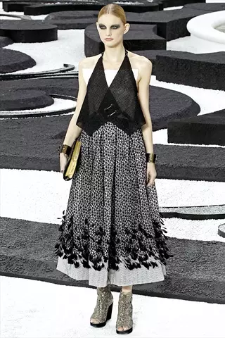 Chanel Spring 2011 | Paris Fashion Week