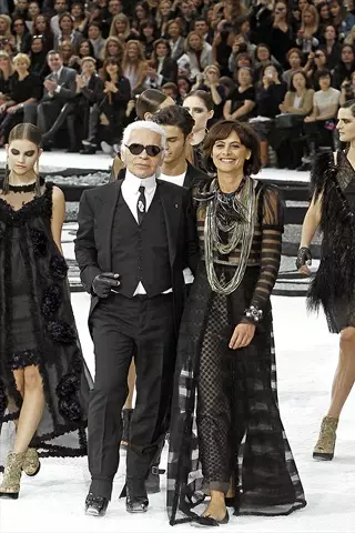 Chanel Spring 2011 | Paris Fashion Week