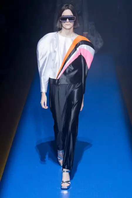 Gucci nganut Maximalism kanggo Spring 2018