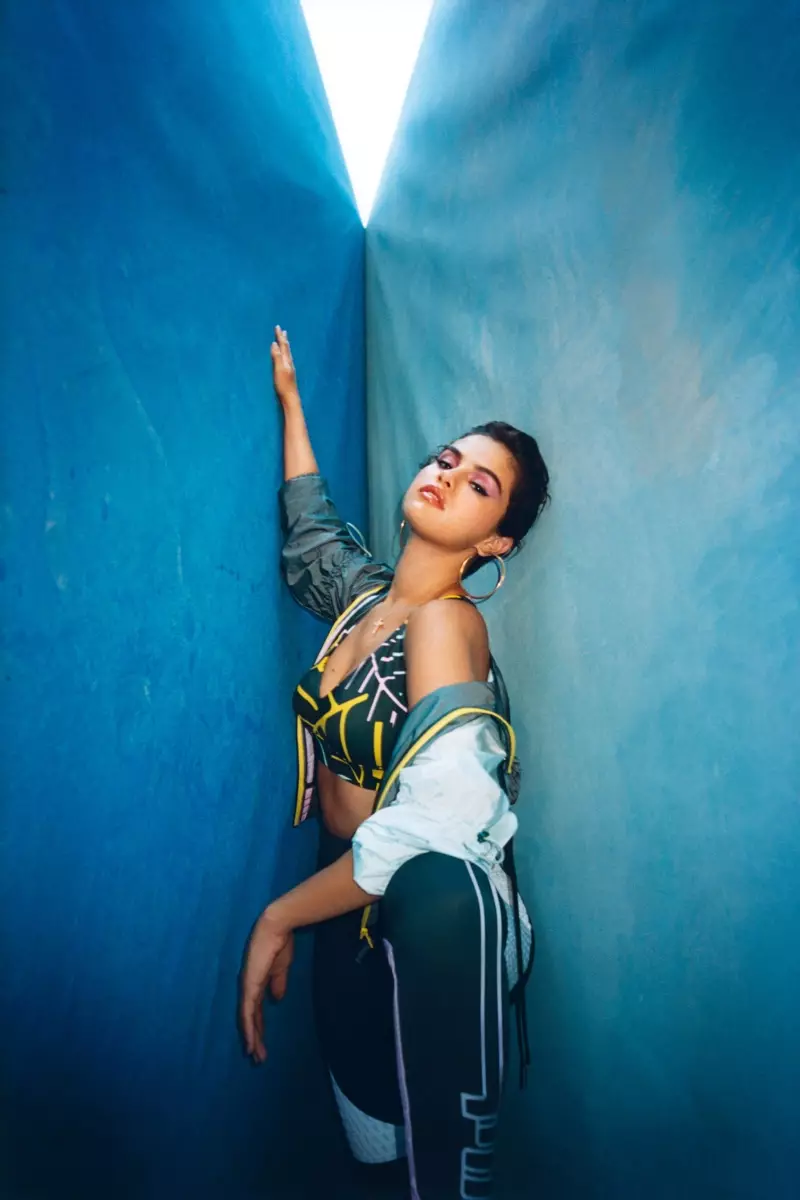 PUMA na-edebanye aha Selena Gomez maka mgbasa ozi Defy Trailblazer ya