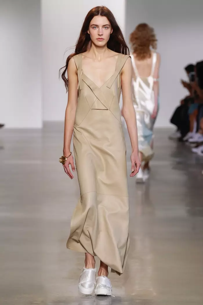 I-Calvin Klein Collection Spring 2016 | Iviki Lemfashini laseNew York